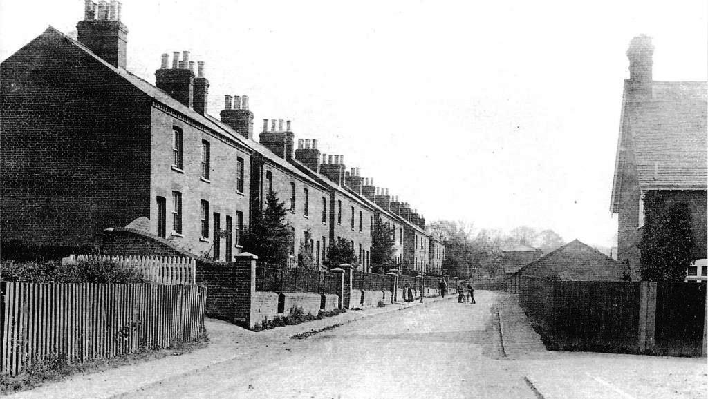 Brook St Cottages 1890s