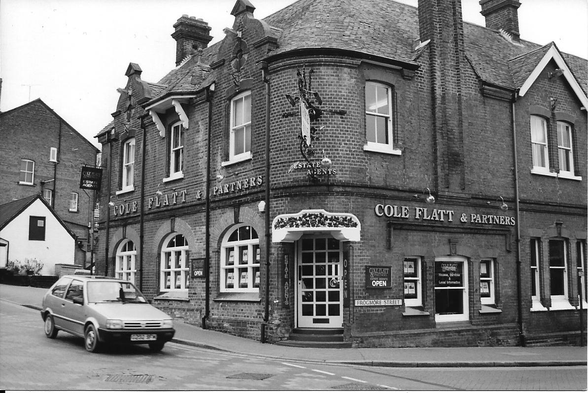 Cole Flatt Estate Agent High St