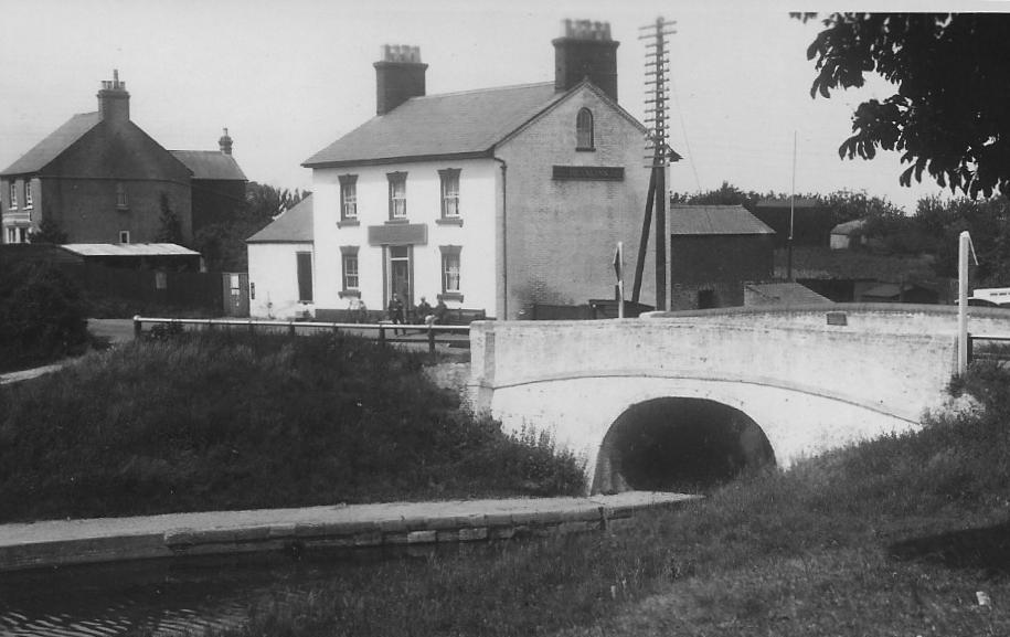 Grand Junction Arms Bulbourne 1960s