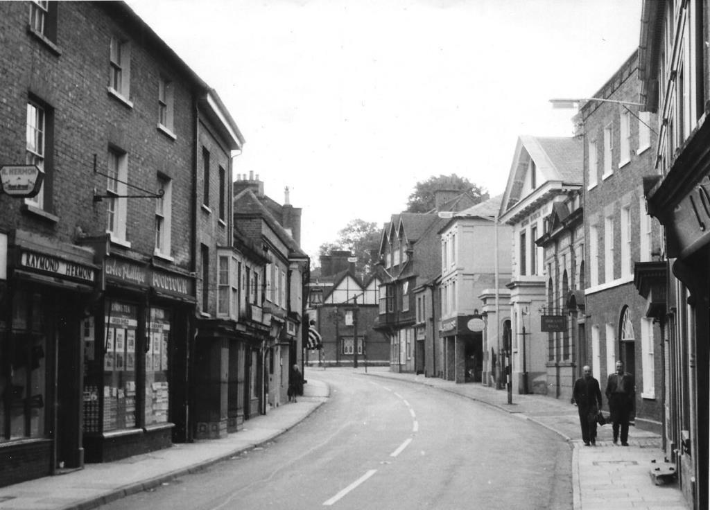 High-St-view-east-of-buildings-to-be-demolished-in-preparation-for-the-entrance-to-Dolphin-Square-late-1960s