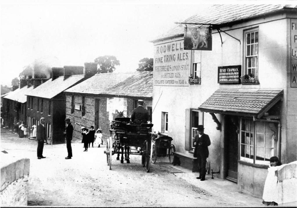 Startops End & White Lion Pub
